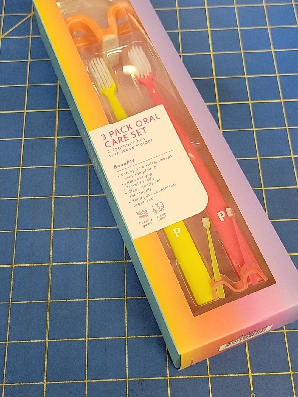 3-Pack Oral Care Set 2 Brushes & Holder NWT Wave